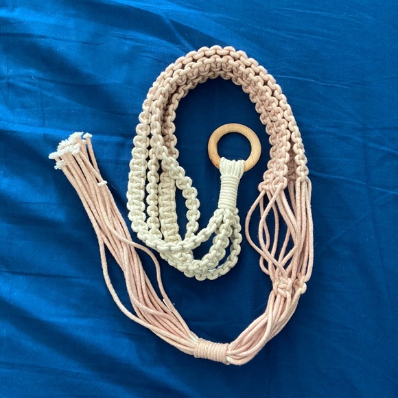 Macrame Pot Hanger Ombré Pink - Picture 1 of 4